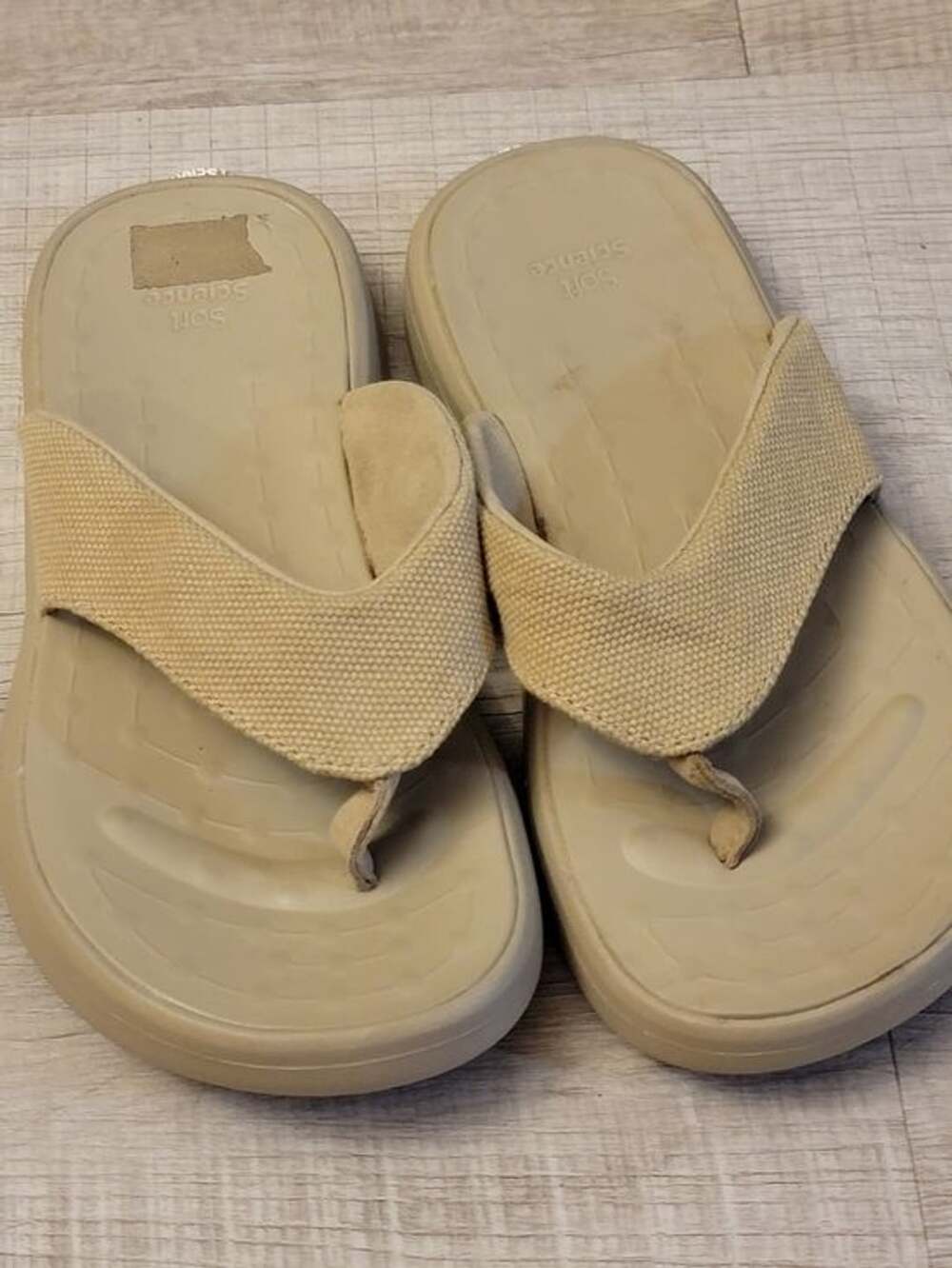 Soft Women's Tan Canvas Thong Sandals's Size 6